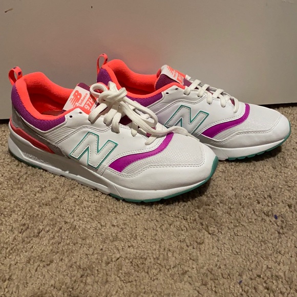 New Balance 997H - Women’s - Picture 1 of 3